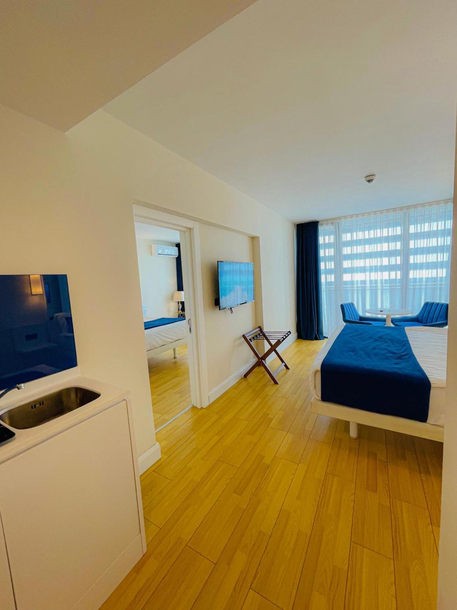 Hotel Batumi High View Extérieur photo