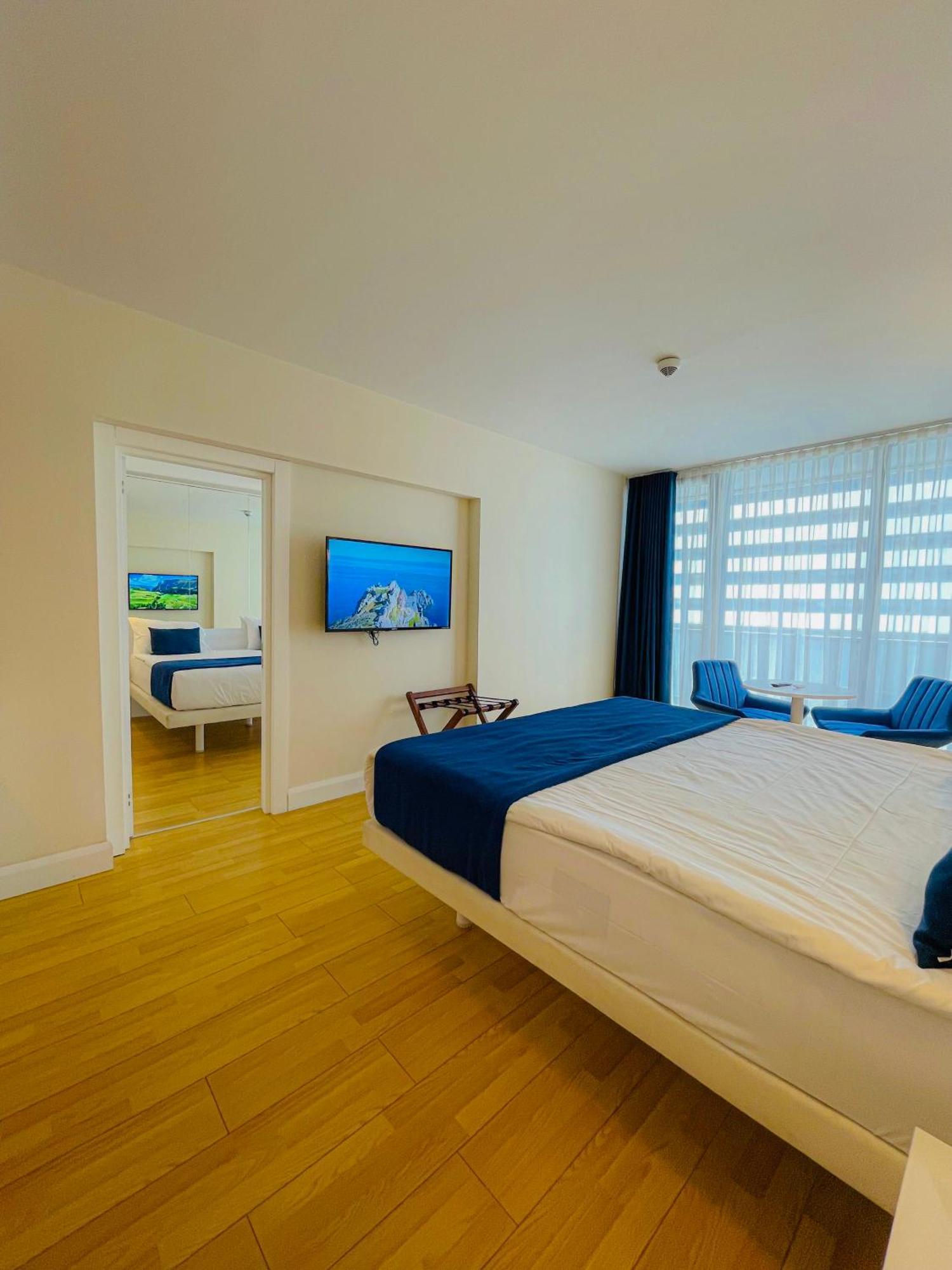 Hotel Batumi High View Extérieur photo
