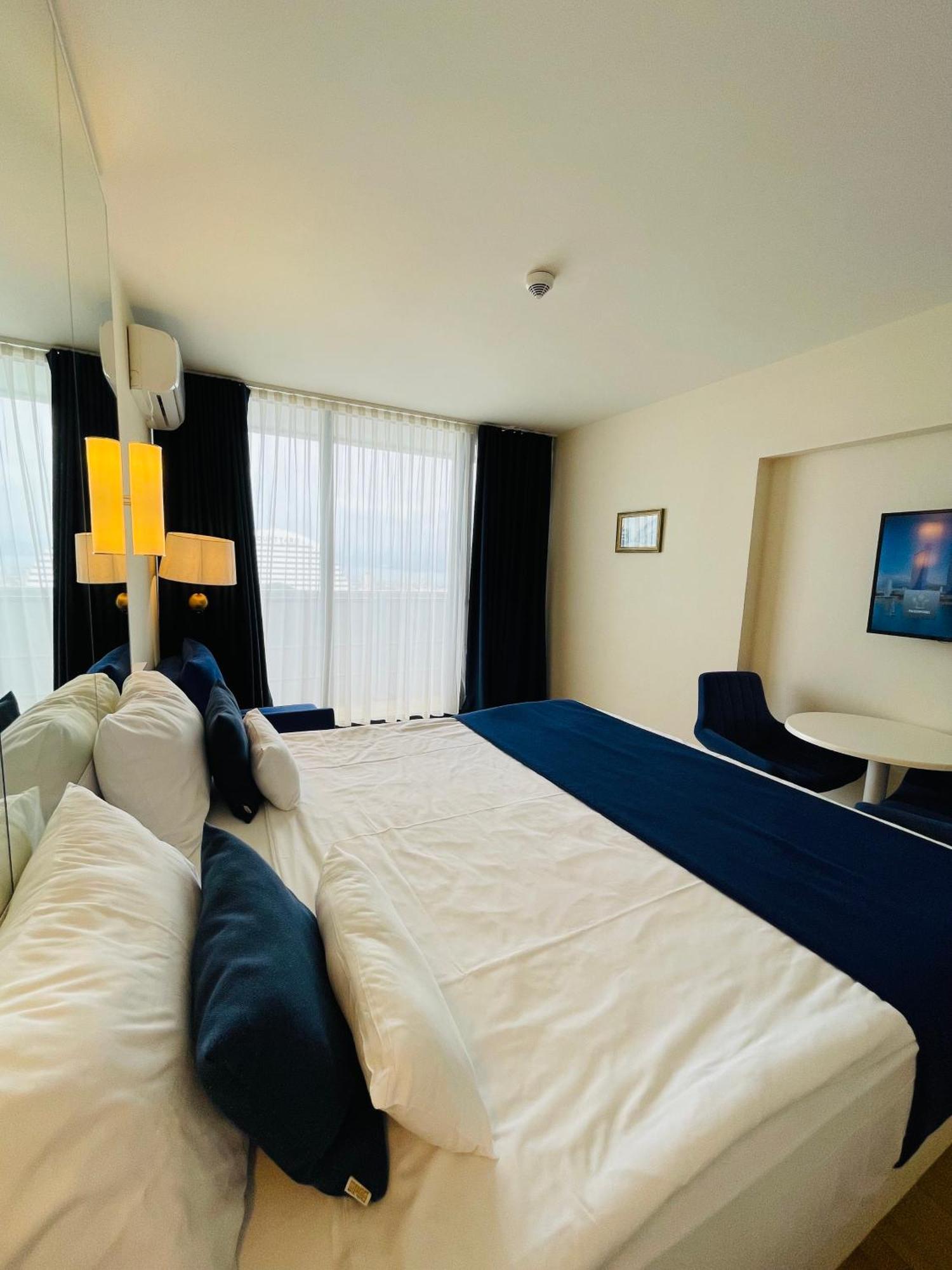 Hotel Batumi High View Extérieur photo